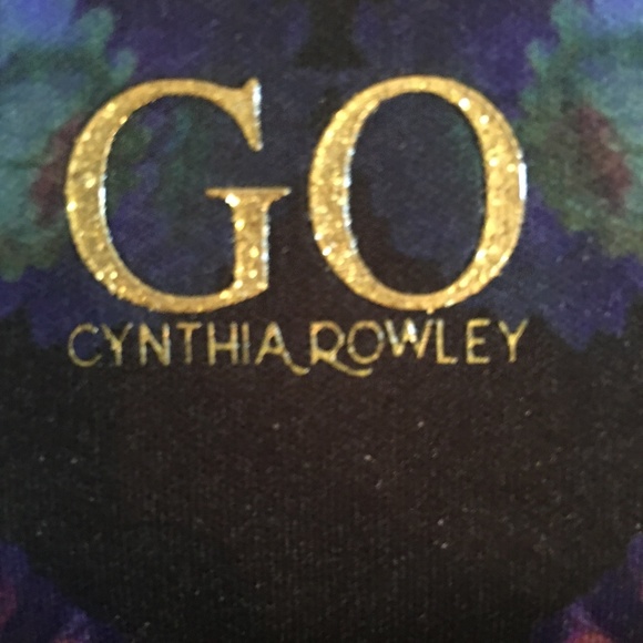 HOST PICK! CYNTHIA ROWLEY Fabric Ladies Wallet - Picture 4 of 4